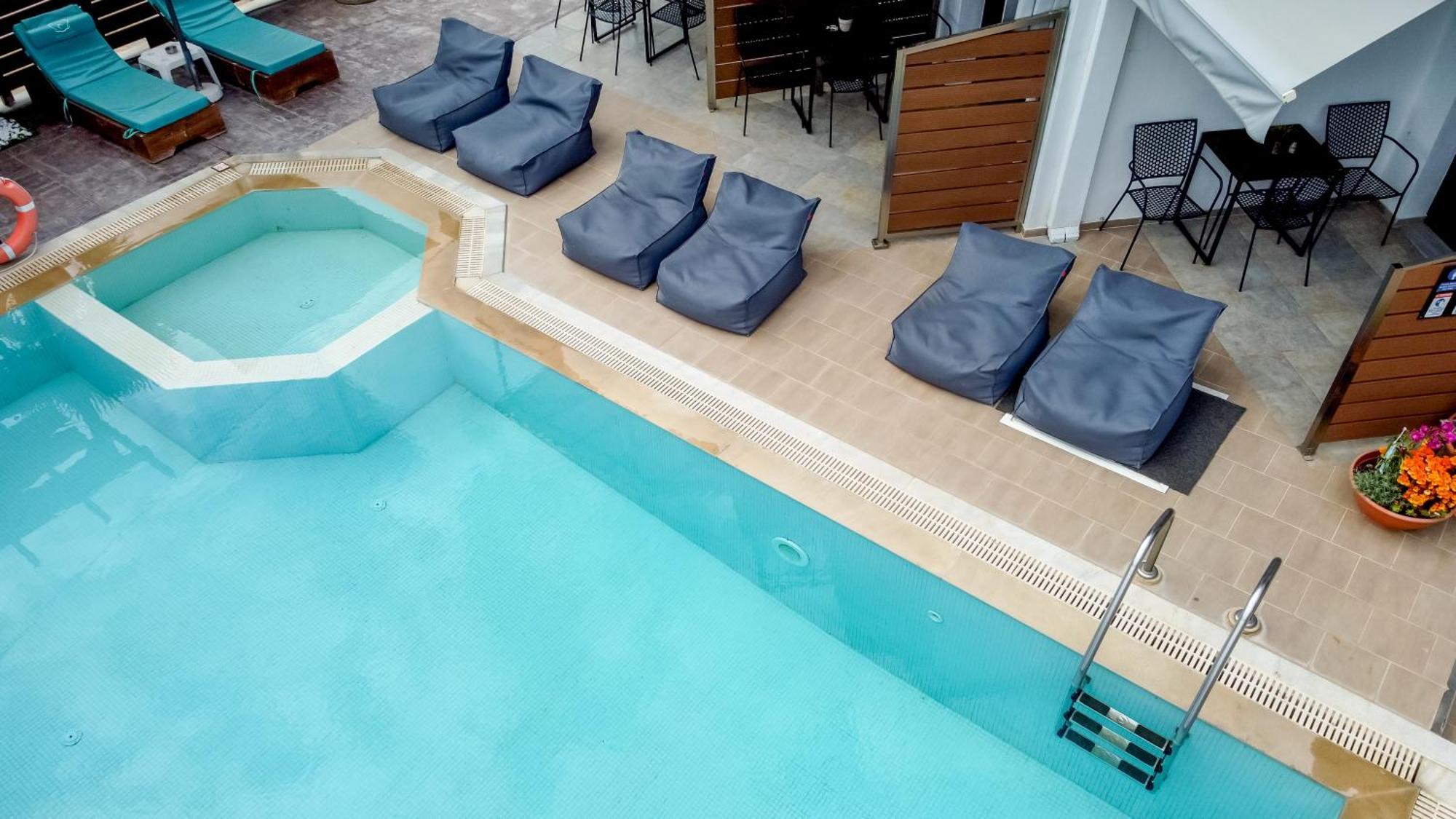 Sea Pearl Luxury Apartments Vrasná Exteriör bild